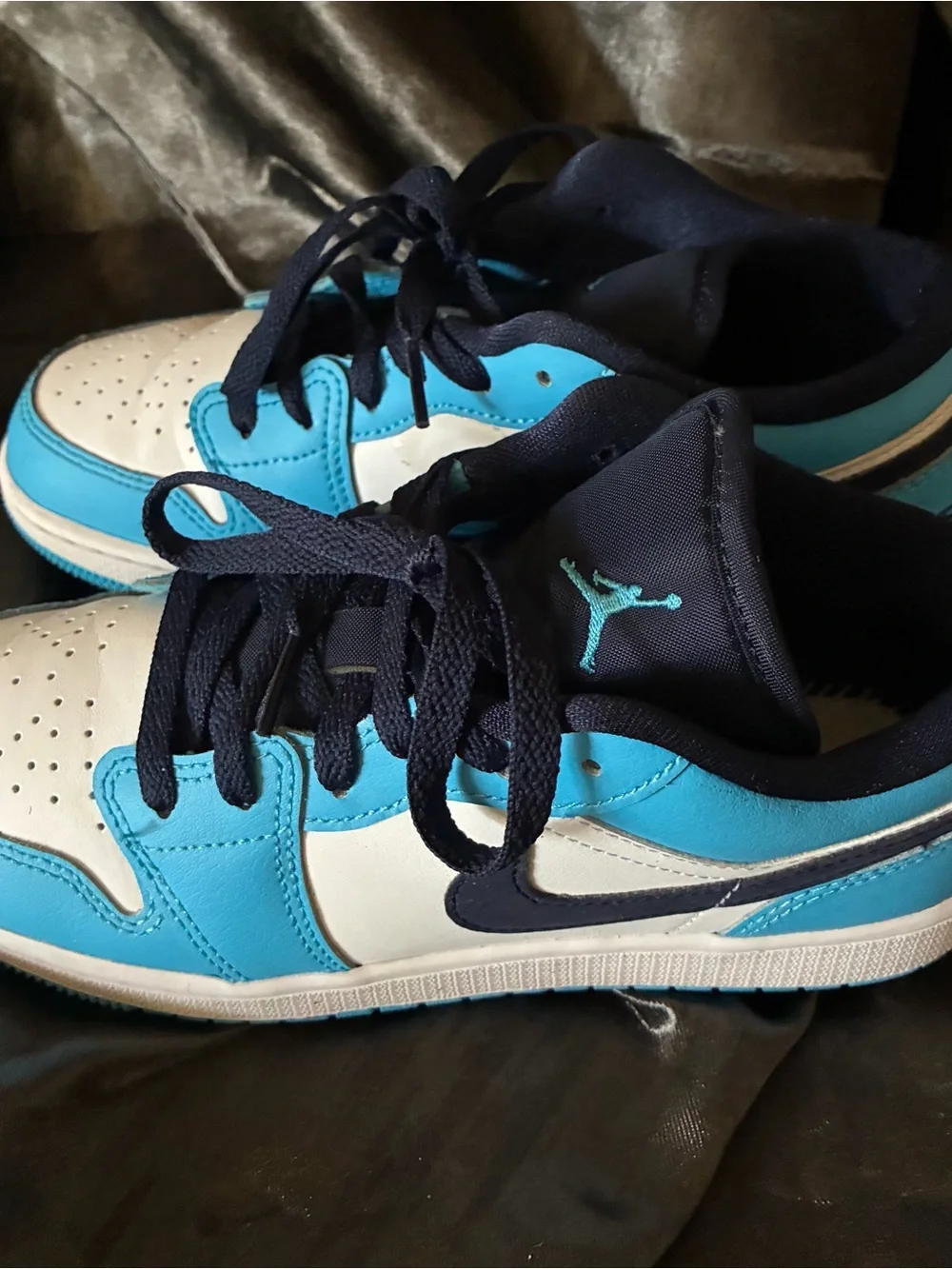 Nike Kids Turquoise, White & Black Low-Top Sneakers